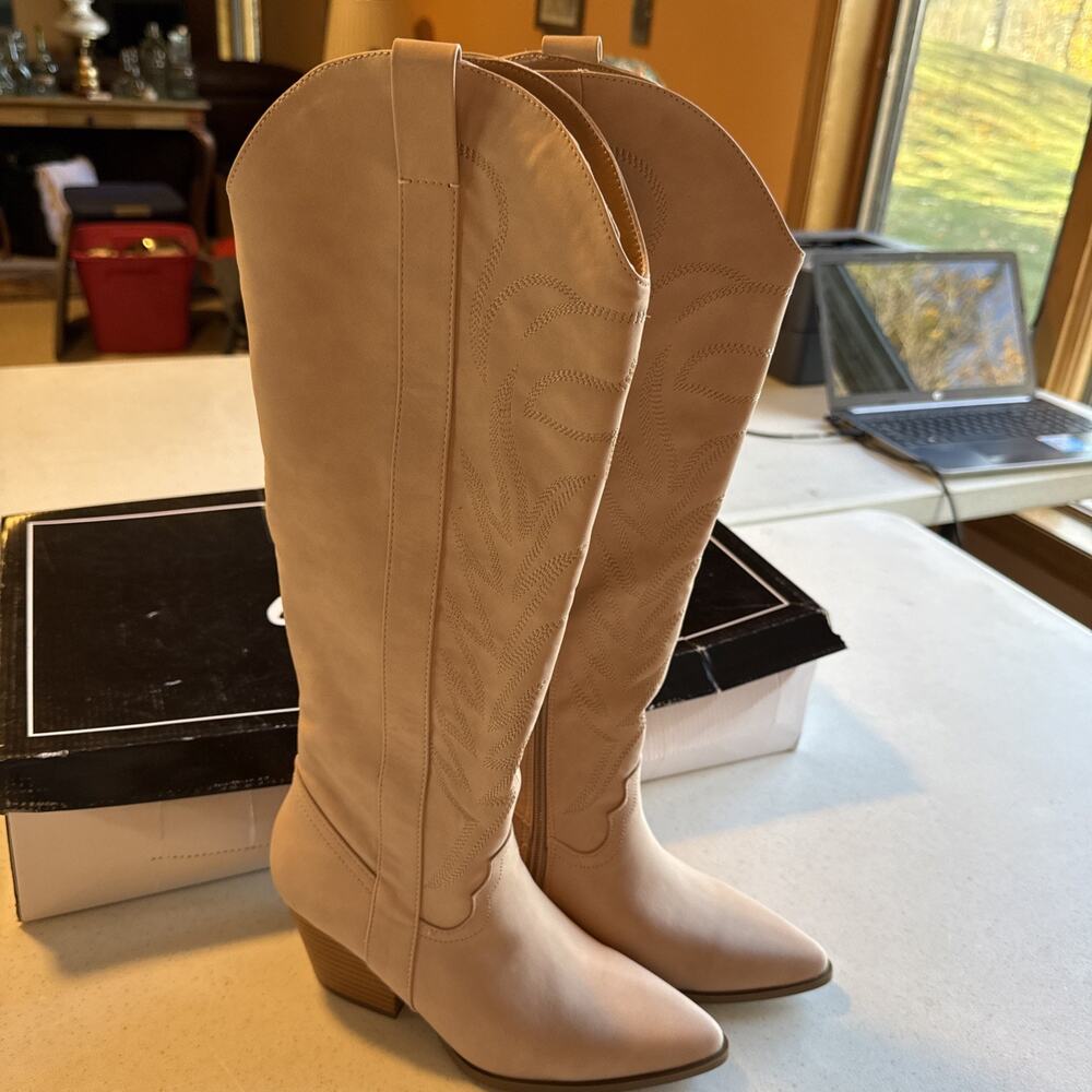 Qupid NIB Nude Embroidered Western Cowboy Boots Size 7.5 Cowgirl Knee High